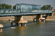 Újvidék, ideiglenes közúti és vasúti híd a Dunán